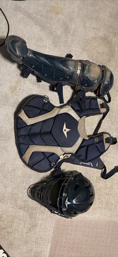 White/Blue All Star Catcher's Set (Used)