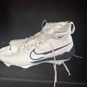 White Men's Size M 12.0 (W 13.0) Adult Nike High Top Metal (Used)