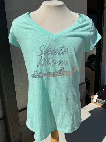 No Boundaries Skate Mom T-Shirt XXL (New) 85346 AR8S2L2