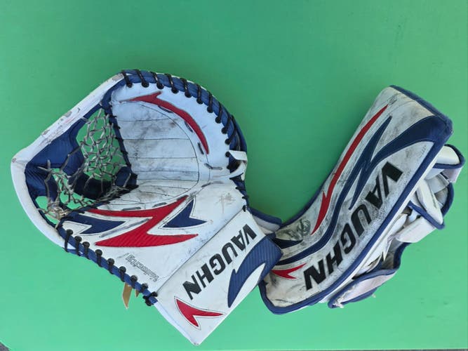 Vaughn Velocity 7450 Senior Goalie Glove & Blocker Regular
