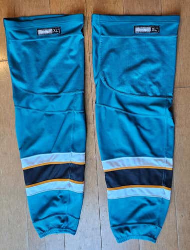 Reebok Senior Hockey Socks – XL+ (Extra Large) – Durable Knit – Classic Reebok (Used)