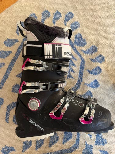 Mondo 26 & 26.5 Women's Rossignol Pure Pro 100 All Mountain Ski Boots Medium Flex (Used)