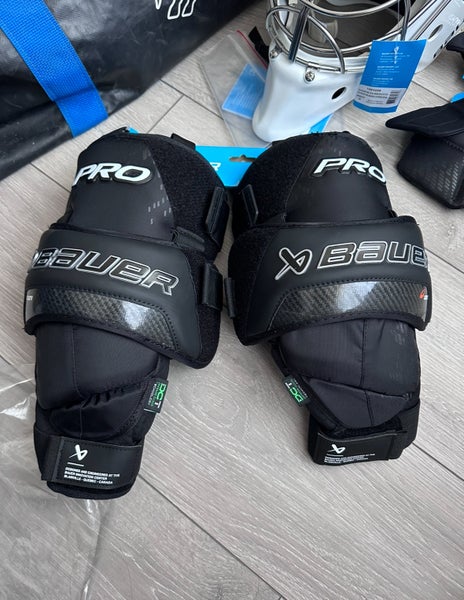 Bauer Pro knee pads