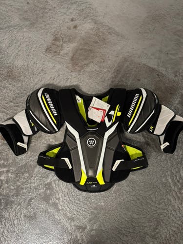 New Men's Medium Senior Warrior ALPHA LX PRO Shoulder Pads