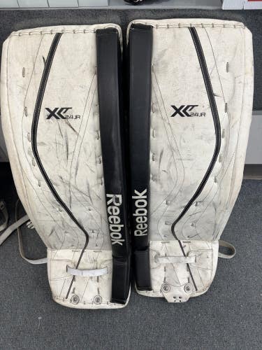 Junior Size 30 + 1 Reebok XLT 24 JR Ice Hockey Goalie Leg Pads