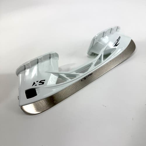 New CCM Speedblade XS Holder with Steel Right Skate | 280MM Right No Sku