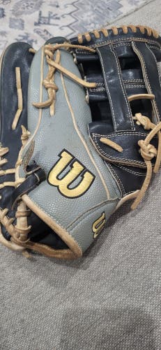 Wilson LH Outfield A2000 Baseball Glove 12.75" (Used)
