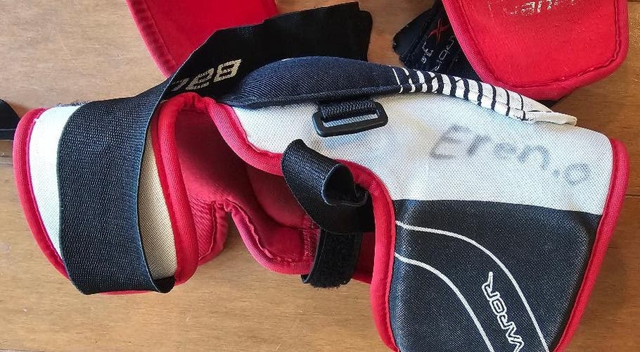 Bauer Vapor X3.0 Senior Large Elbow Pads - Great Condition - Low Profile (Used)