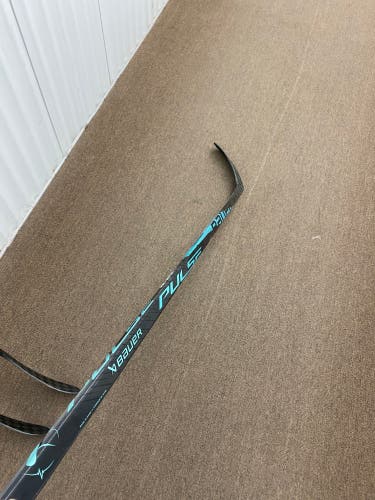 Intermediate Bauer Pulse Right Handed Hockey Stick P92 65 Flex (New)