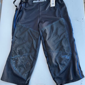 Black Junior Medium Bauer XR3 Inline Pants (Used)