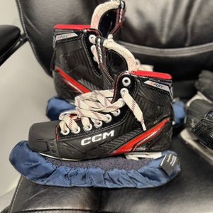 CCM EFlex 6.5 Hockey Goalie Skates Size 3 (Used)