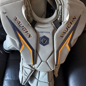 Vaughn SLR Goalie Chest Protector (Used)