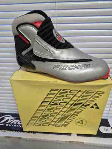 Fischer SNS Profil Classic Cross Country Ski Boots EU48, size US13-13.5 - Clearance