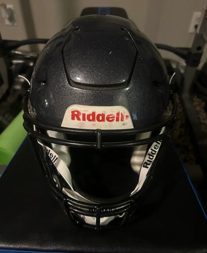 Adult Medium Riddell SpeedFlex Helmet (Used)