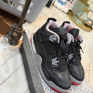 Kid's 5.5Y (Big Kids / Youth) Air Jordan 4 Shoes (Used)