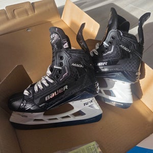 Bauer Supreme Mach Hockey Skates Regular Width Pro Stock 7 (New)