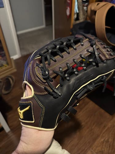 Mizuno MVP Prime RH Baseball Glove 12.75" (Used)