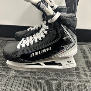 2025 Bauer Vapor XLTX Pro+ Hockey Skates Wide Width 6.5 (New)