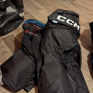 Senior Medium CCM JetSpeed + Hockey Pants (New)
