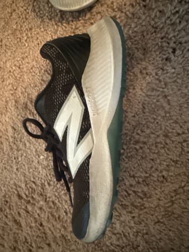 Black Unisex 2.5Y (Big Kids / Youth) Youth New Balance Shoes (Used)