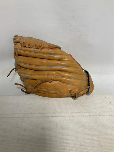 Used Wilson DUAL HINGE BB/SB Glove RH Throw Brown 12 1/2" 11823-S000037030