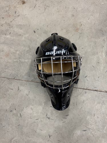 Small 2014 Bauer NME 3 Goalie Mask (Used)