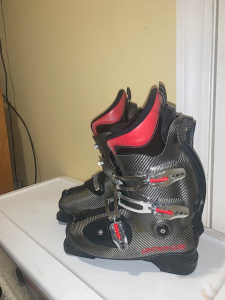 DODGE SKI BOOTS CARBON FIBER