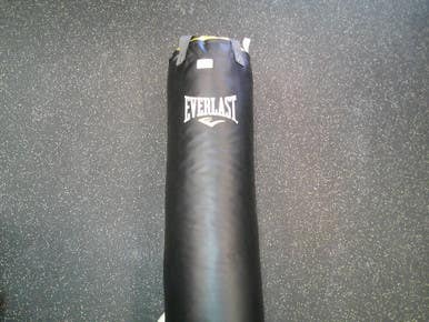 Used Everest 100 LB Boxing Heavy Bag Black 100 lb 11339-S000198199