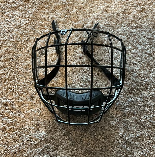 CCM FM580 Hockey Cage Mask Medium