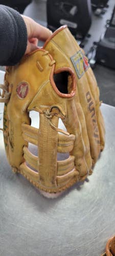 Used Mizuno MT100FB BB/SB Glove RH Throw None 13" 11497-C000155026