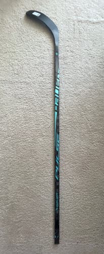 Senior Bauer Pulse Right Handed Hockey Stick P28 80 Flex (New)