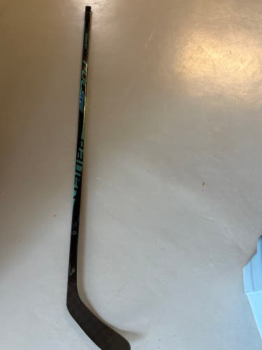 Intermediate Bauer Pulse Left Hand Hockey Stick P28 65 Flex (New)