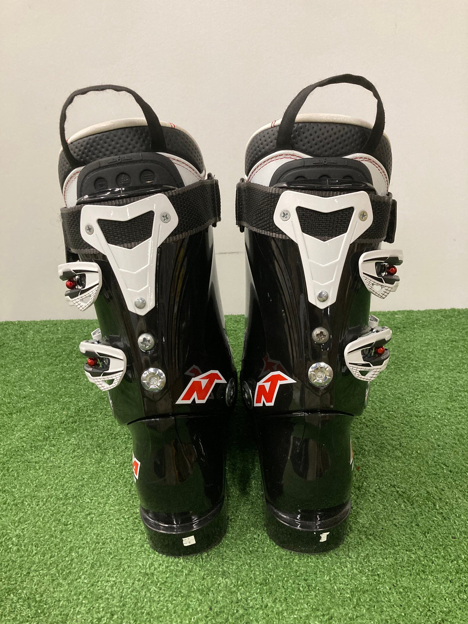 NORDICA DOBERMANN GP 110 SKI BOOT | SidelineSwap | Buy and Sell on