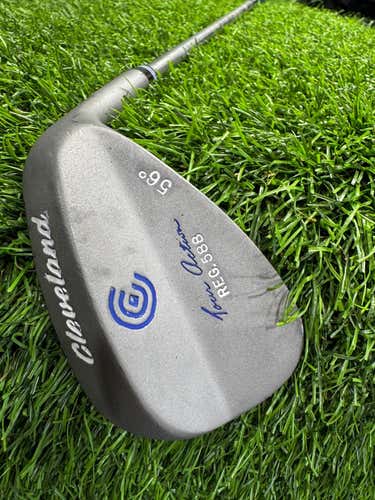 Cleveland - TOUR ACTION REG. 588 - Wedge 56*	- Steel - Wedge Flex - RH