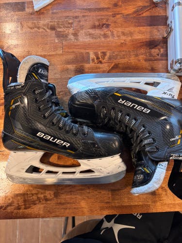 2022 Bauer Supreme M5 Pro Hockey Skates 7 (Used)