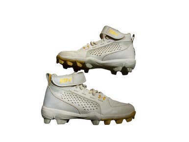Used Under Armour BH BB/SB Cleats Gold And White Junior 01 11873-S000220672