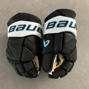 Utah Mammoth Bauer Hyperlite Durzi 14" Pro Stock Hockey Gloves Used)