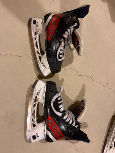 2023 CCM JetSpeed FT670 Hockey Skates Regular Width 6.5 (Used)