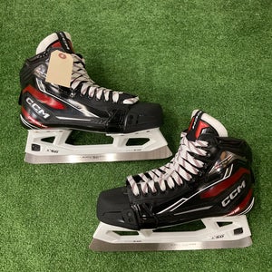 Senior CCM Extreme Flex E6.9 Hockey Goalie Skates Regular Width 10 (New)