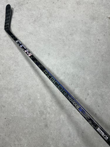 95 Flex P88 Senior CCM RibCor Trigger 9 Pro Right Hand Hockey Stick Pro Stock (New)