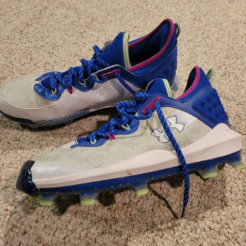 Silver Men's Size 13.0 (W 14.0) Adult Under Armour Low Top Molded Cleats (Used)
