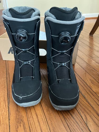 Men's Size M 9.5 (W 10.5) K2 Raider Snowboard Boots Medium Flex All Mountain (Used)