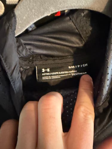 Black Men's Small Under Armour Jacket (Used)