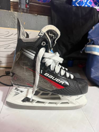 2022 Bauer Vapor X3 Hockey Skates Regular Width 9 (Used)