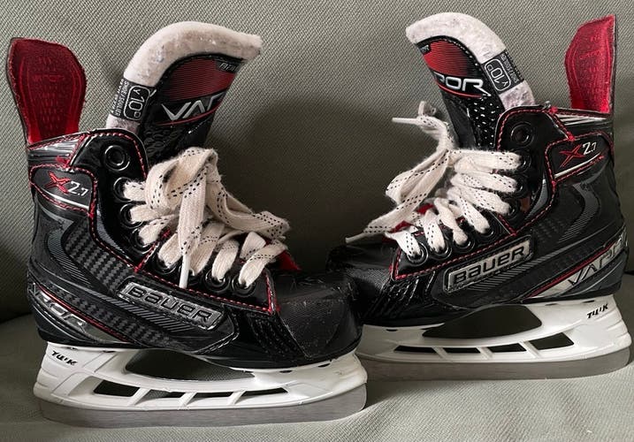 Bauer Vapor X2.7 Hockey Skates Youth 10 (Used)