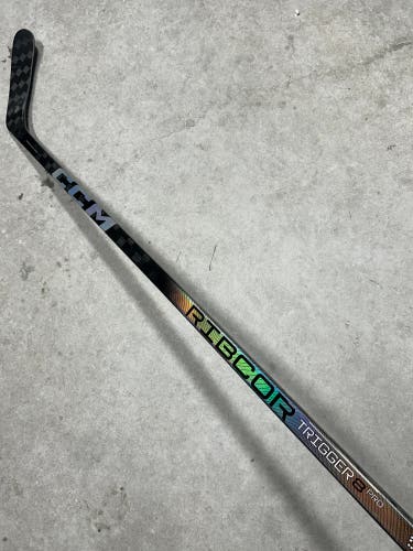 80 Flex Custom P29M Senior CCM RibCor Trigger 8 Pro Right Hand Hockey Stick Pro Stock NHL (New)