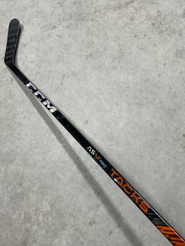 80 Flex P29M New Senior CCM Right Hand Pro Stock Tacks ASVI-Pro Hockey Stick