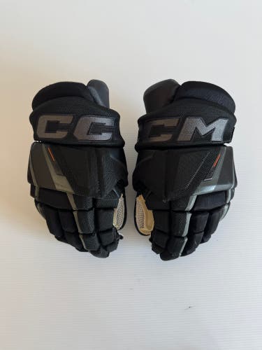 Used Size 14" CCM Tacks XF Pro Gloves - Black/Black