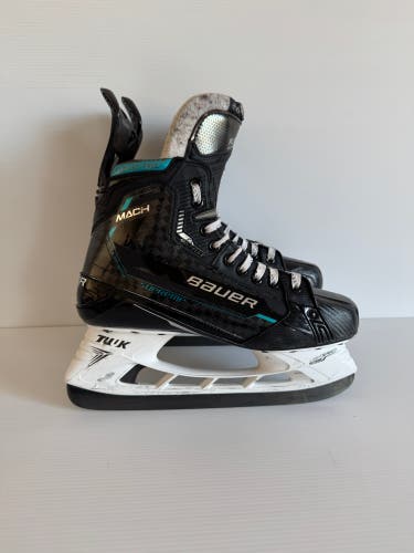 Used Size 9 Fit 2 Senior Bauer Supreme Mach Hockey Skates