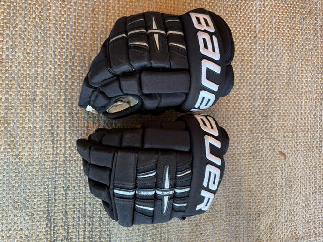 Bauer 4-Roll Pro Gloves 13" (Used)